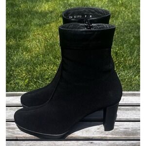 Stuart Weitzman Women's Size 9 Gore-Tex Waterproof Black Ankle‎ Boots